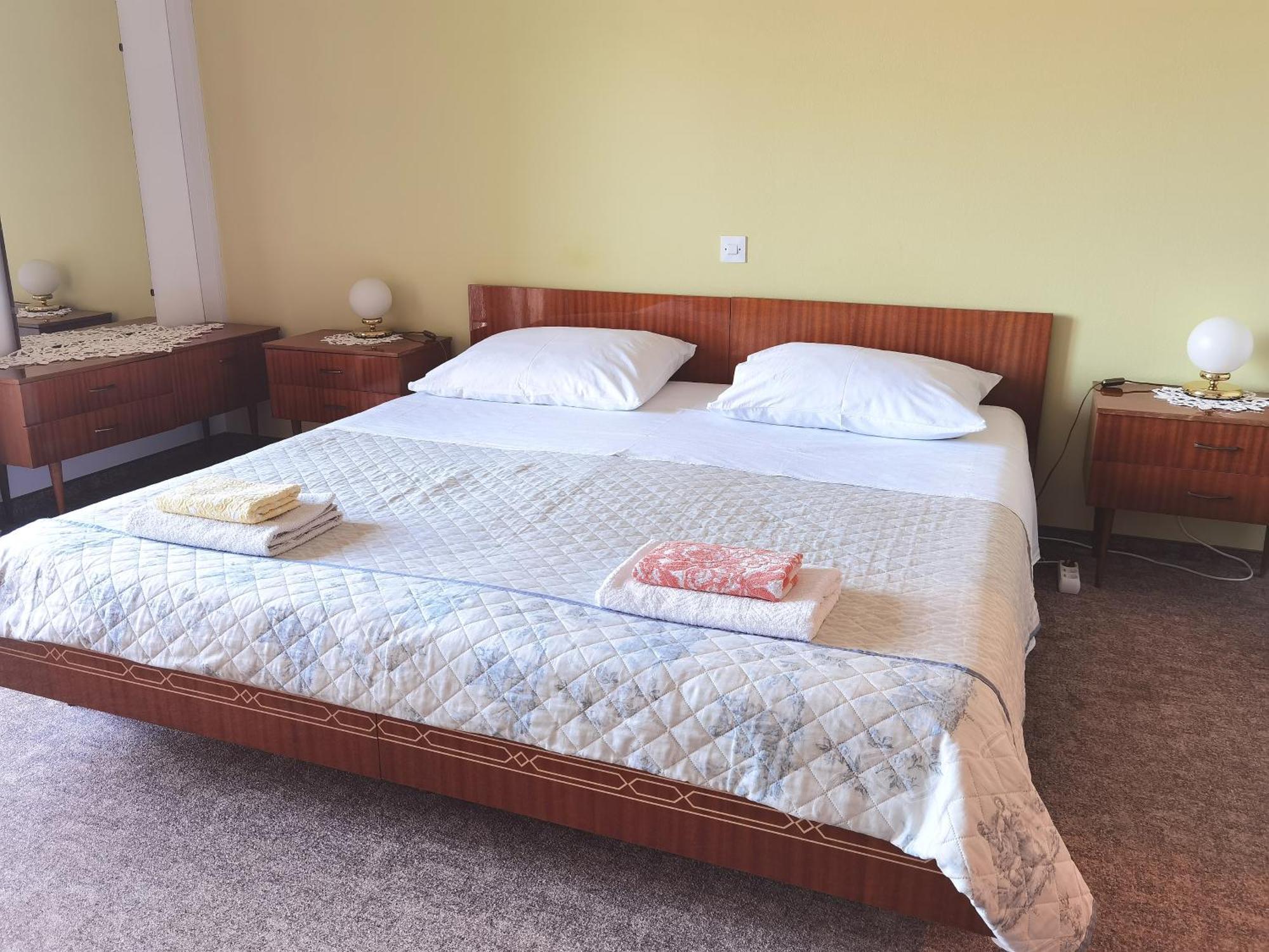 Apartman Apartments Most *